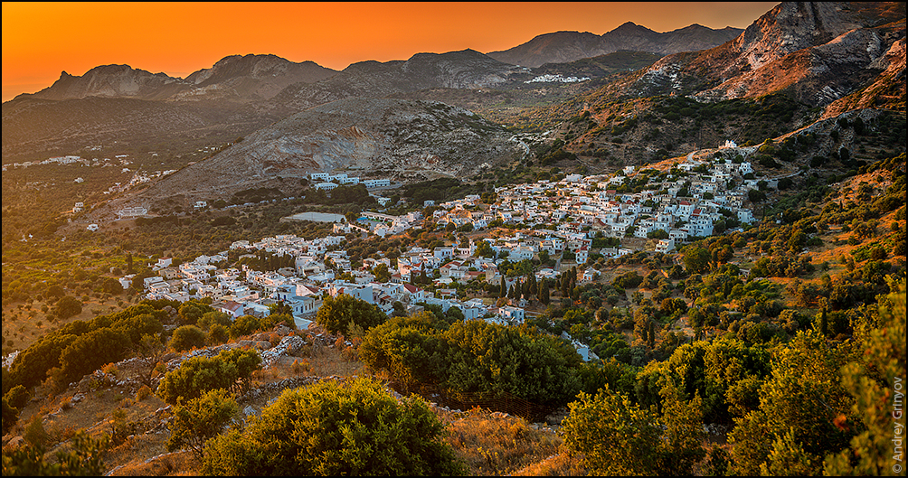http://anagr.com/internet/Greece/Naxos/Naxos-007.jpg