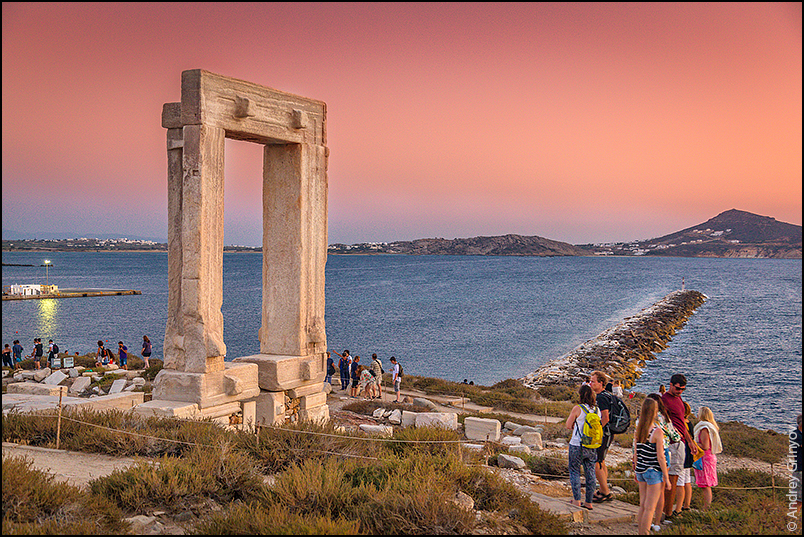 http://anagr.com/internet/Greece/Naxos/Naxos-019.jpg