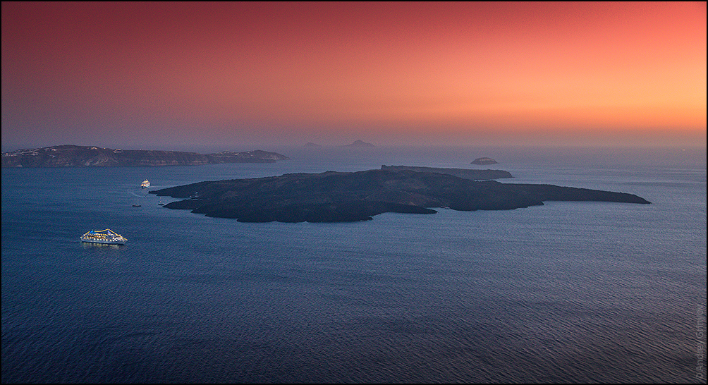 http://anagr.com/internet/Greece/Santorini/Santorini-133.jpg